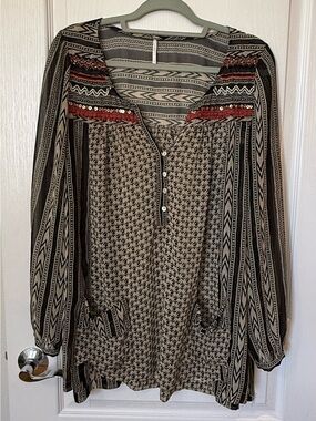 Free People Black and Cream‎ Patterned Tunic Top